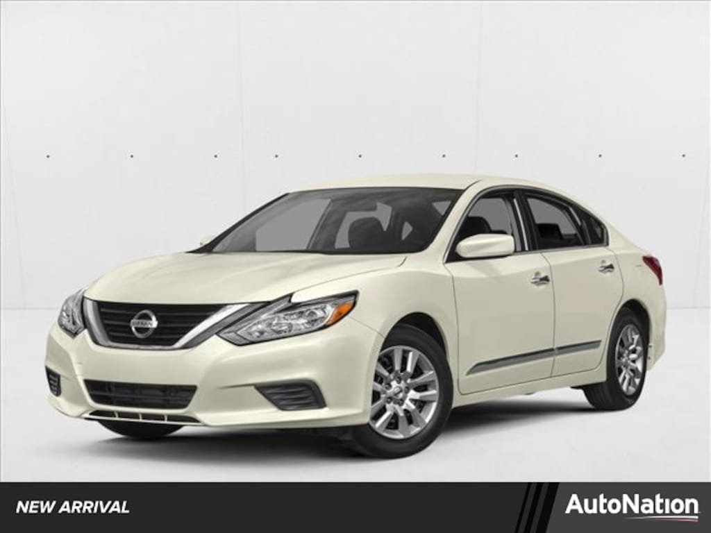 Used 2017 Nissan Altima 2.5 SV Sedan