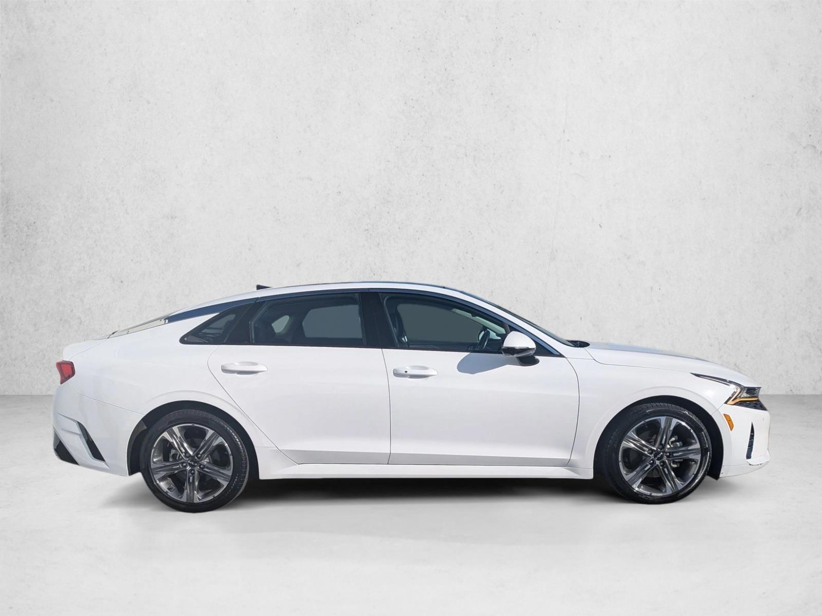 2022 Kia K5 EX photo 4