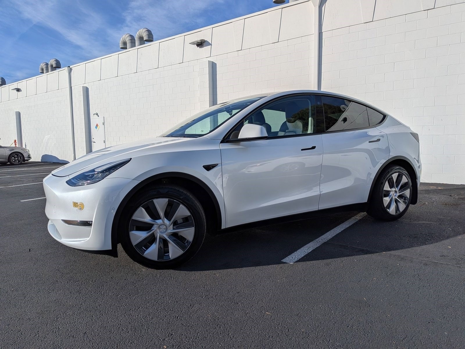 2022 Tesla Model Y Long Range's photo