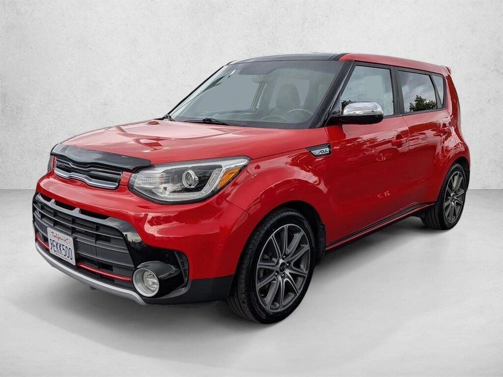 Used 2017 Kia Soul ! Hatchback