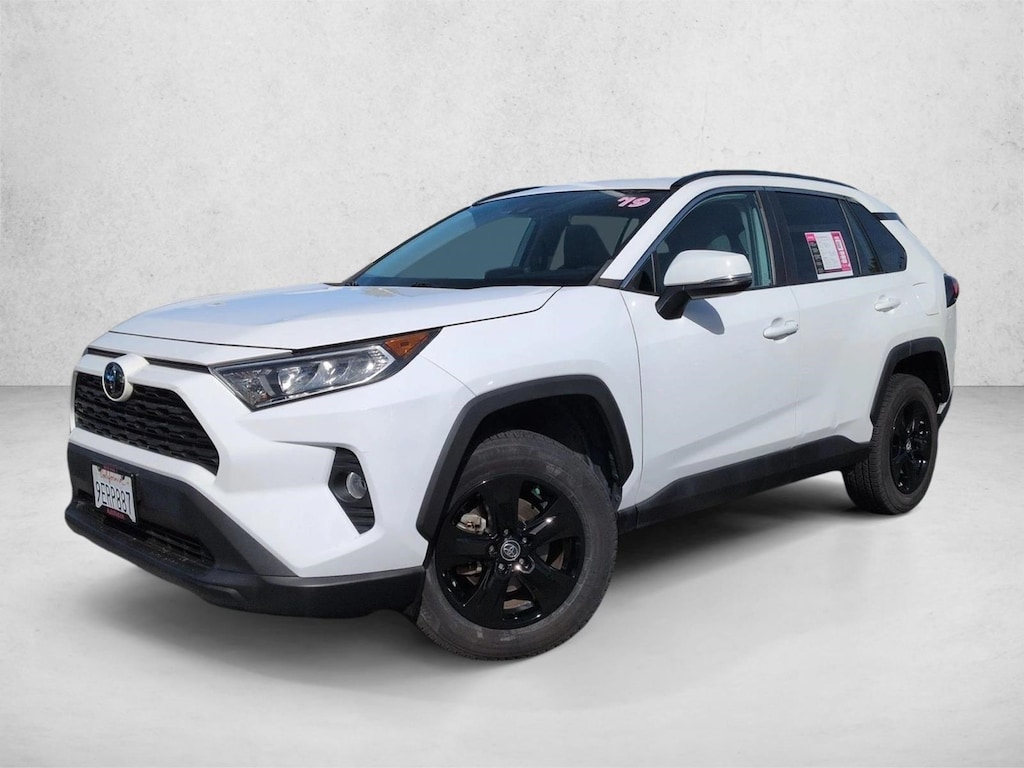 Used 2019 Toyota RAV4 XLE SUV