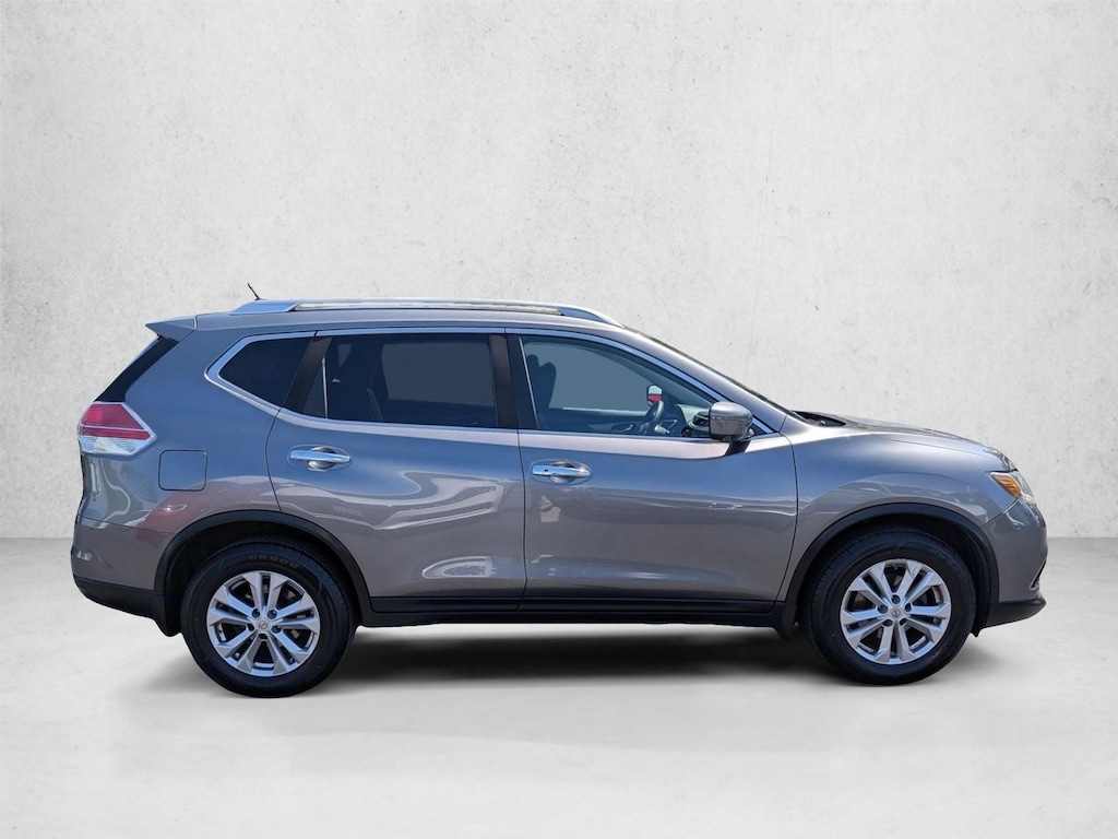 Used 2016 Nissan Rogue SV SUV