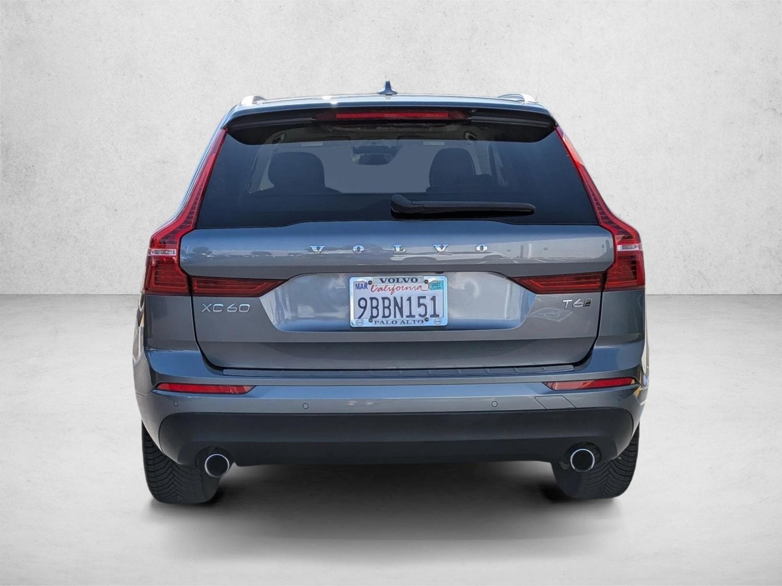 2021 Volvo XC60 Momentum photo 5