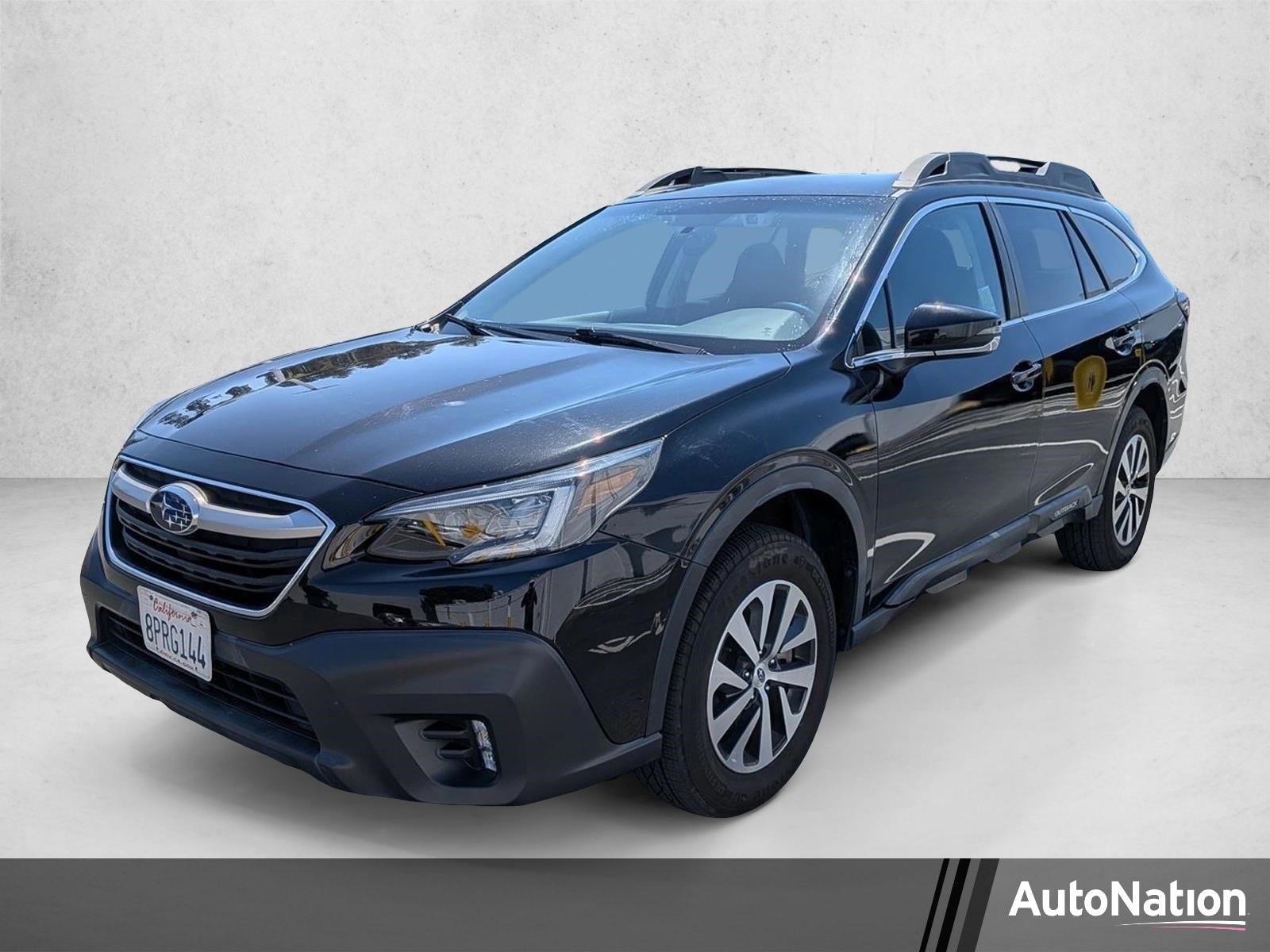 2020 Subaru Outback Premium's photo