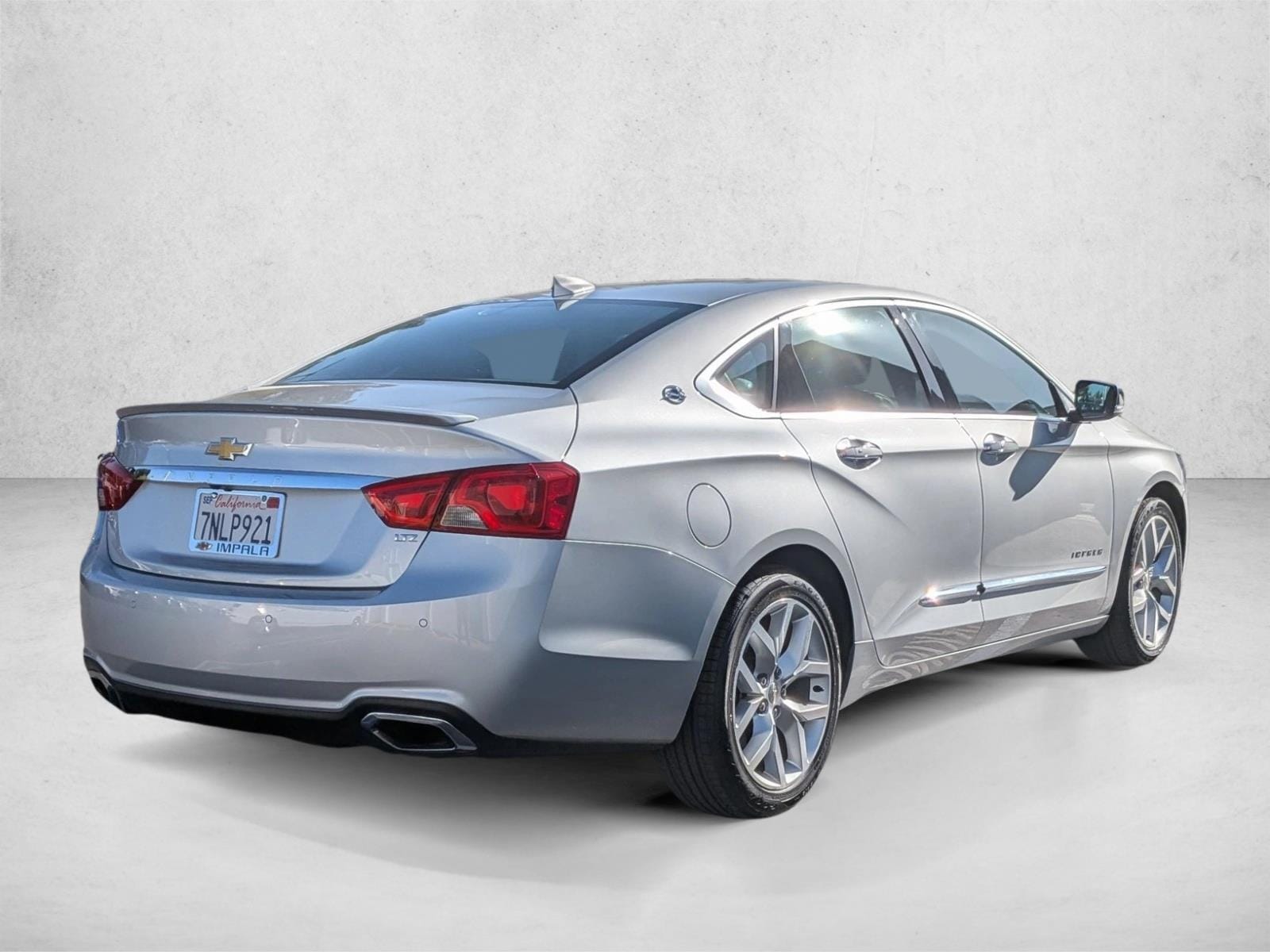 2015 Chevrolet Impala LTZ photo 5