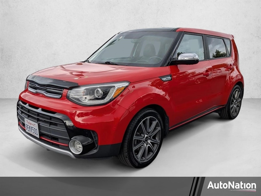 Used 2017 Kia Soul ! Hatchback