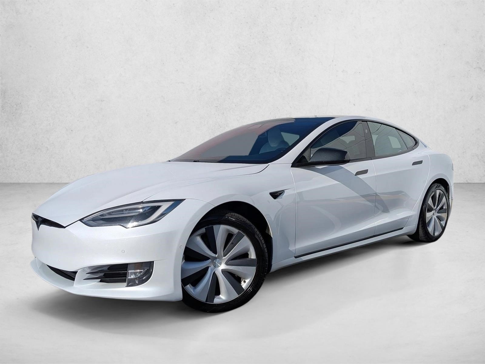 2021 Tesla Model S Long Range Plus's photo