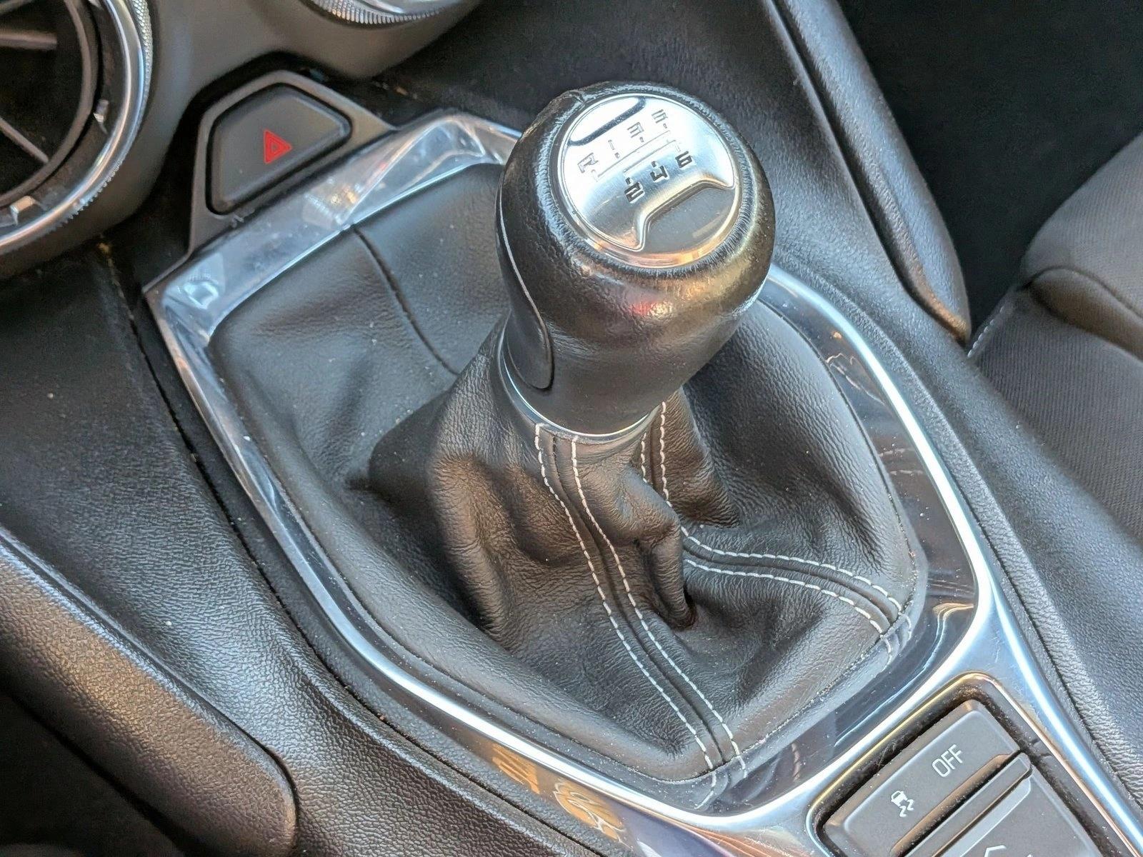 2023 Chevrolet Camaro 1LT - Photo 14