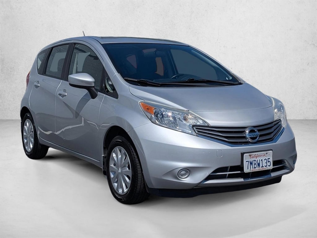 Used 2015 Nissan Versa Note SV Hatchback