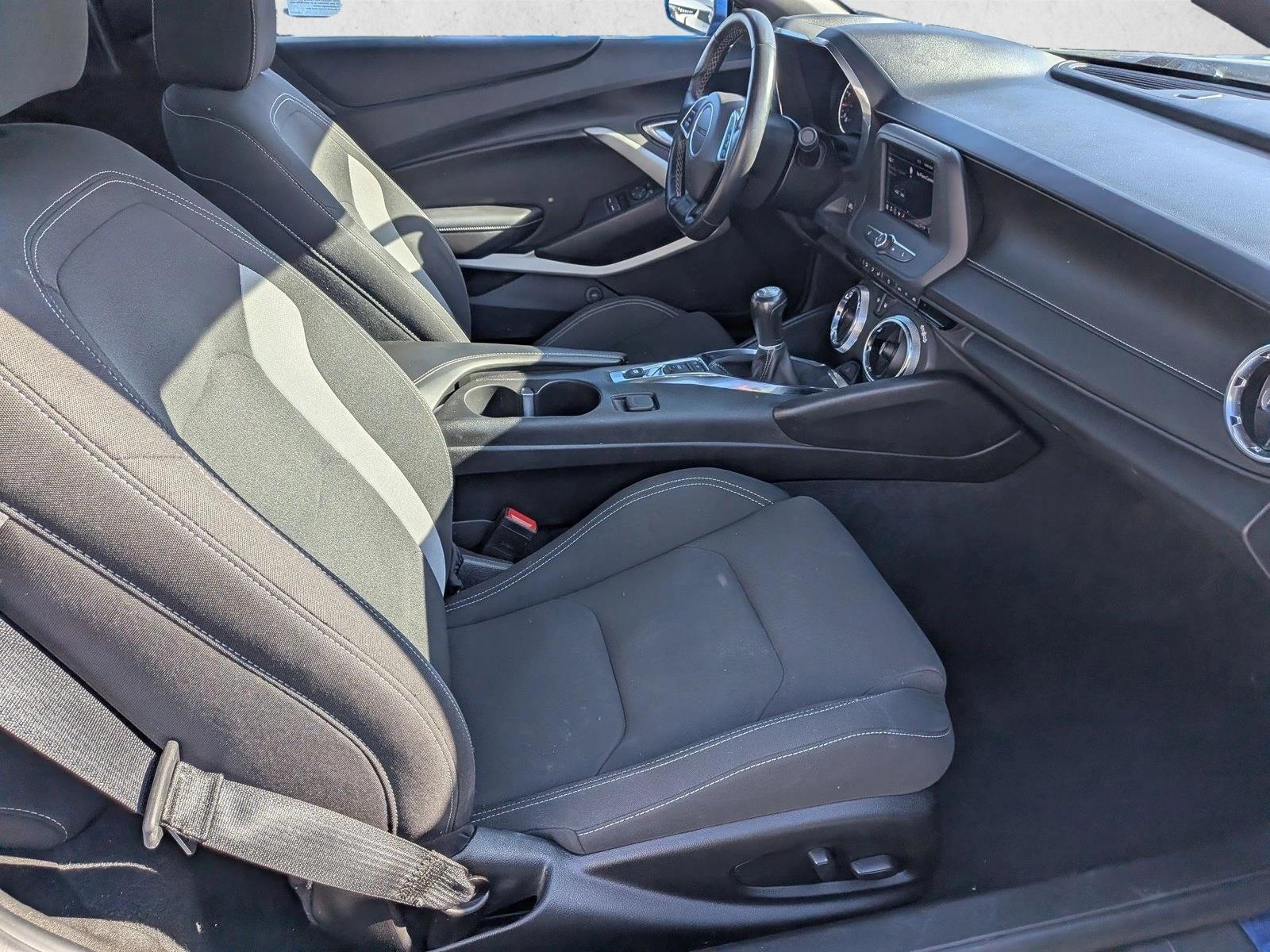 2023 Chevrolet Camaro 1LT - Photo 18