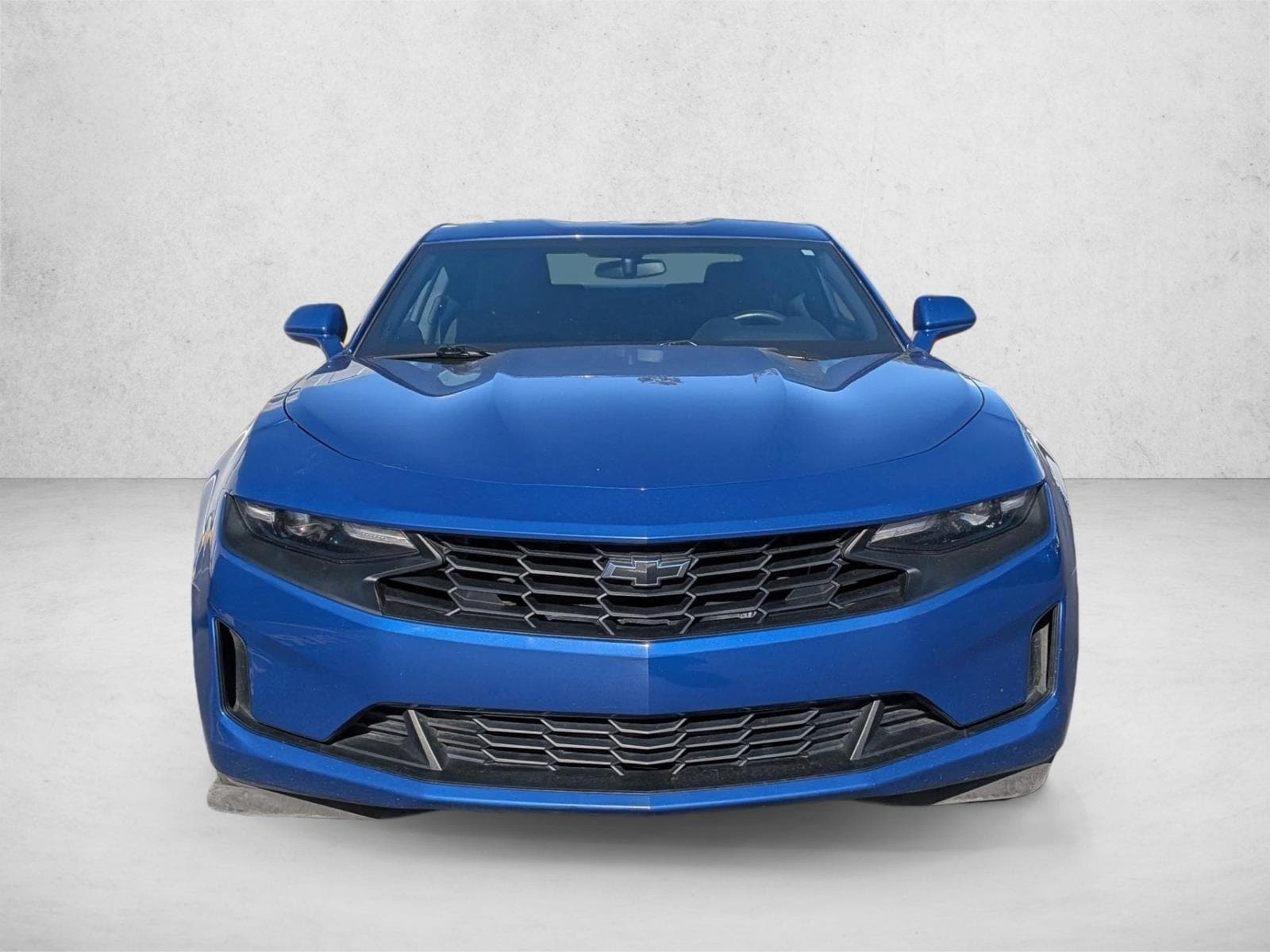 2023 Chevrolet Camaro 1LT photo 2