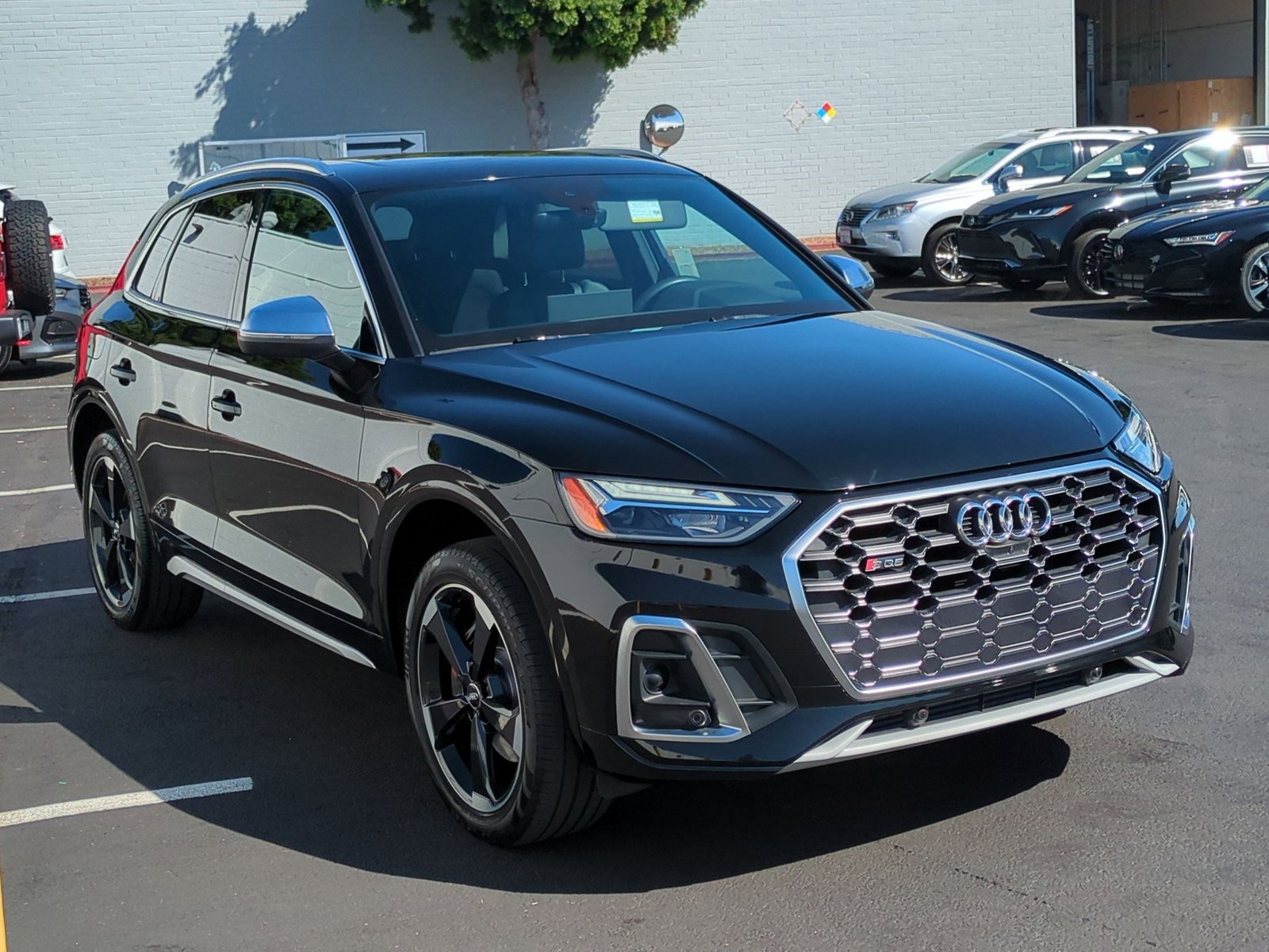 2022 Audi SQ5 Premium Plus photo 3