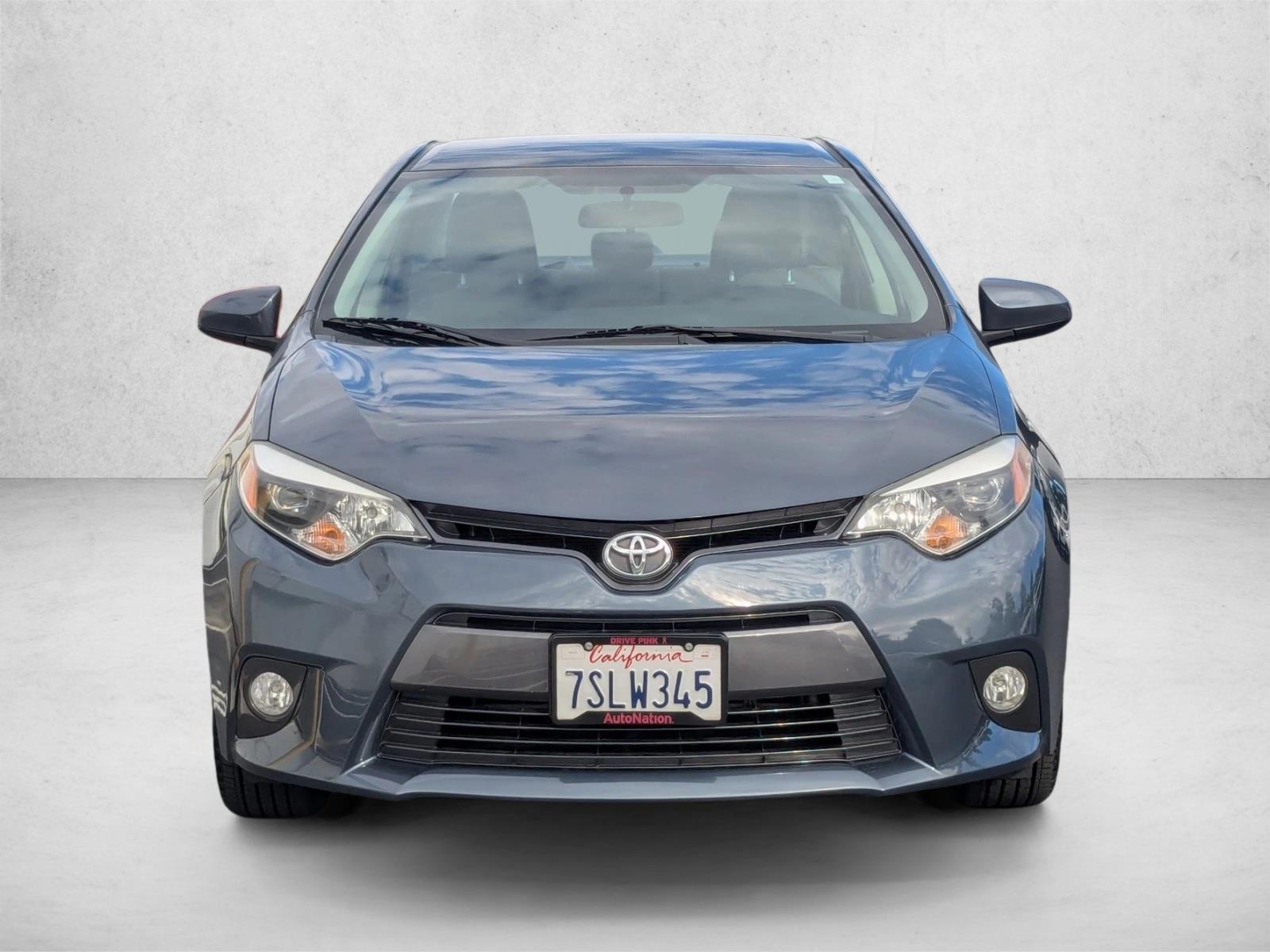 2016 Toyota Corolla LE Plus photo 2