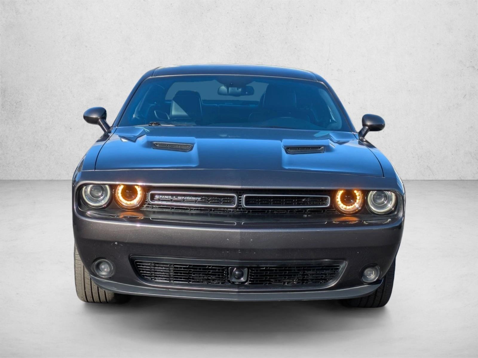 2015 Dodge Challenger SXT Plus photo 2
