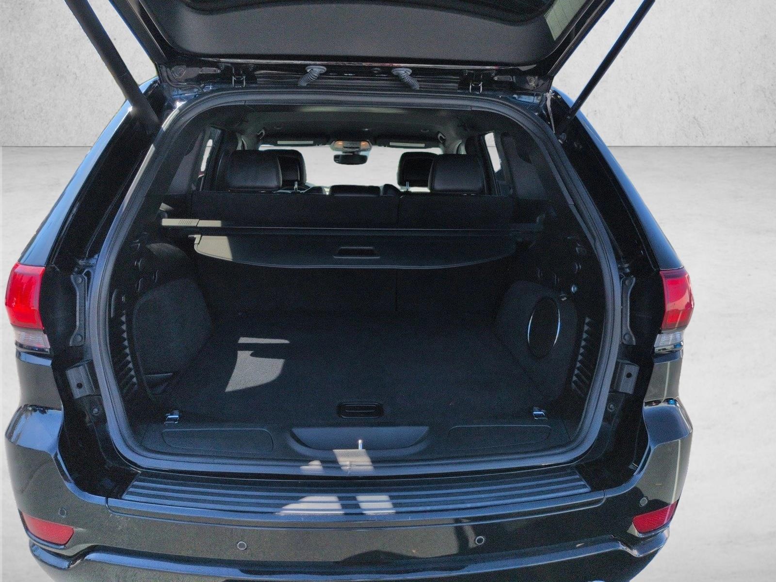 2018 Jeep Grand Cherokee Altitude photo 5