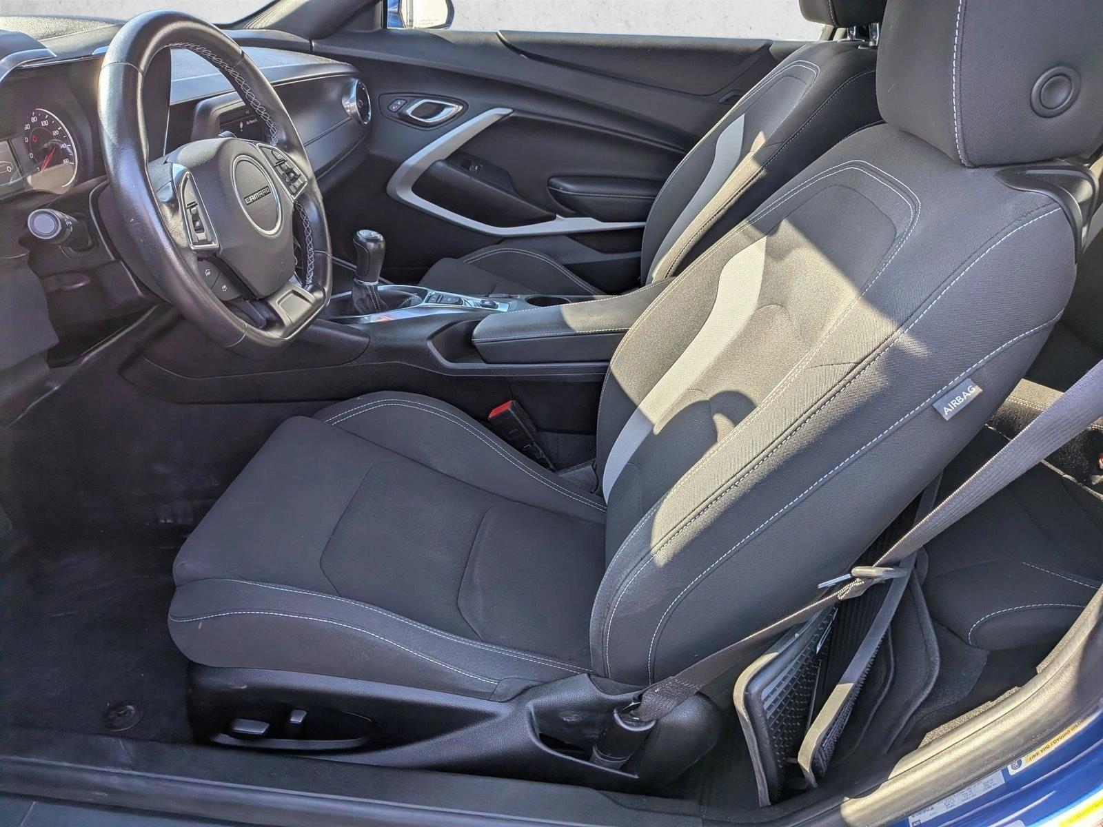 2023 Chevrolet Camaro 1LT - Photo 15
