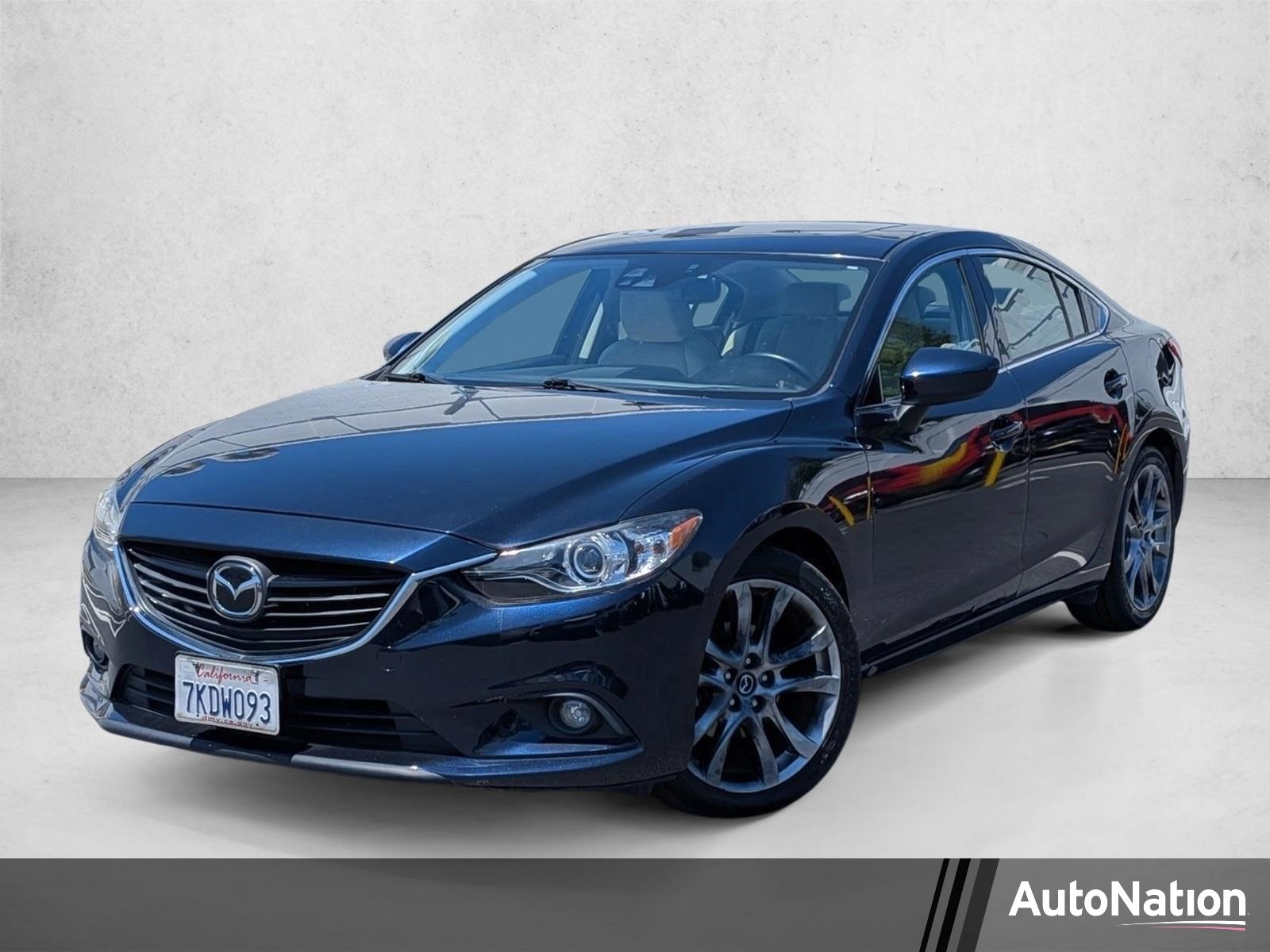 2015 Mazda EZ-6 i Grand Touring Auto's photo