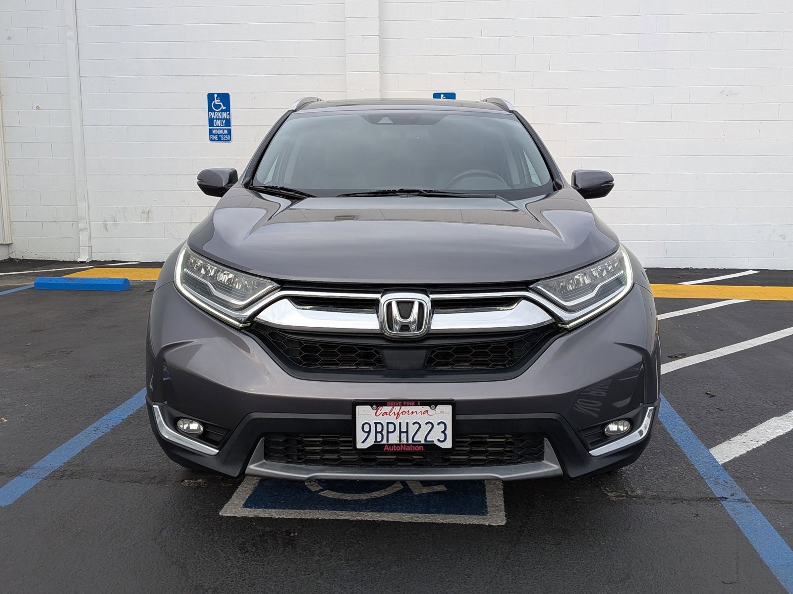 2018 Honda CR-V Touring photo 2