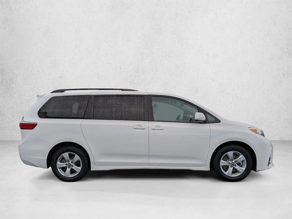 Used 2019 Toyota Sienna LE Van