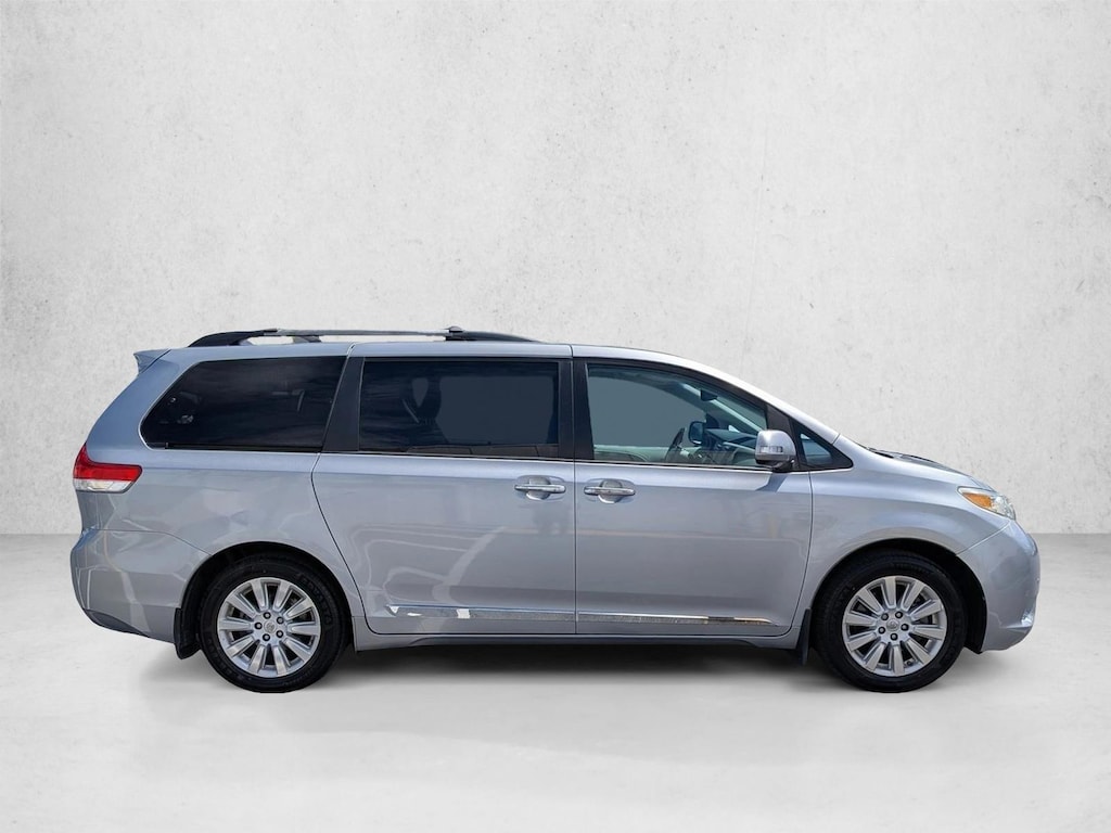 Used 2013 Toyota Sienna Ltd Van