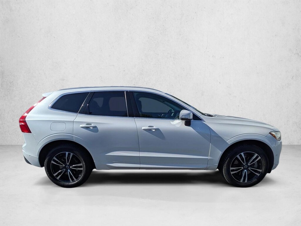 Used 2019 Volvo XC60 Momentum SUV