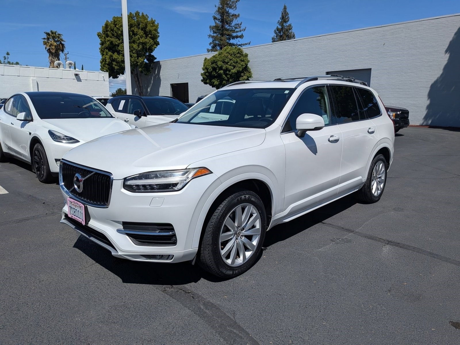 2016 Volvo XC90 Momentum