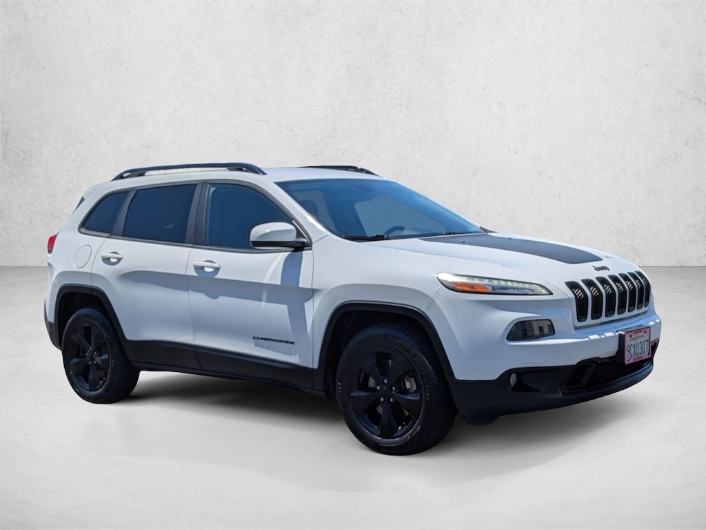 Used 2016 Jeep Cherokee Altitude Sport Utility