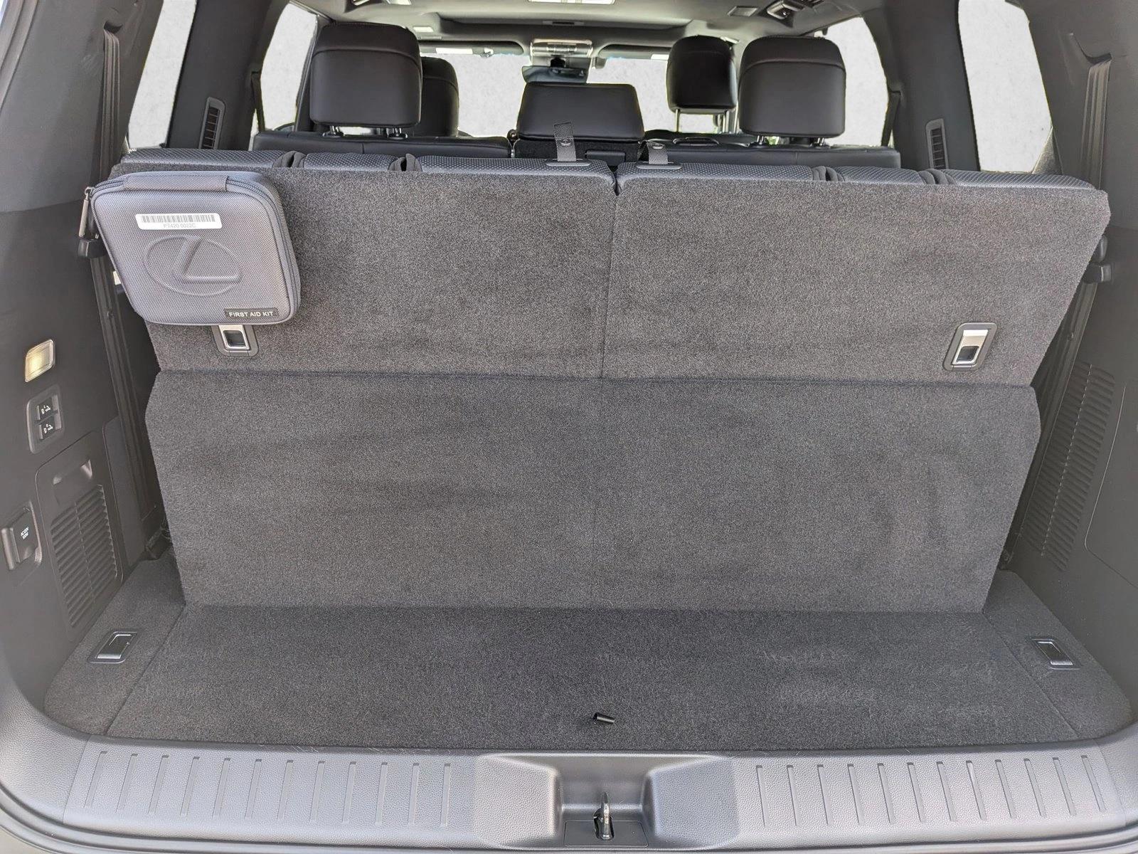 2023 LEXUS LX LX 600 F SPORT photo 5