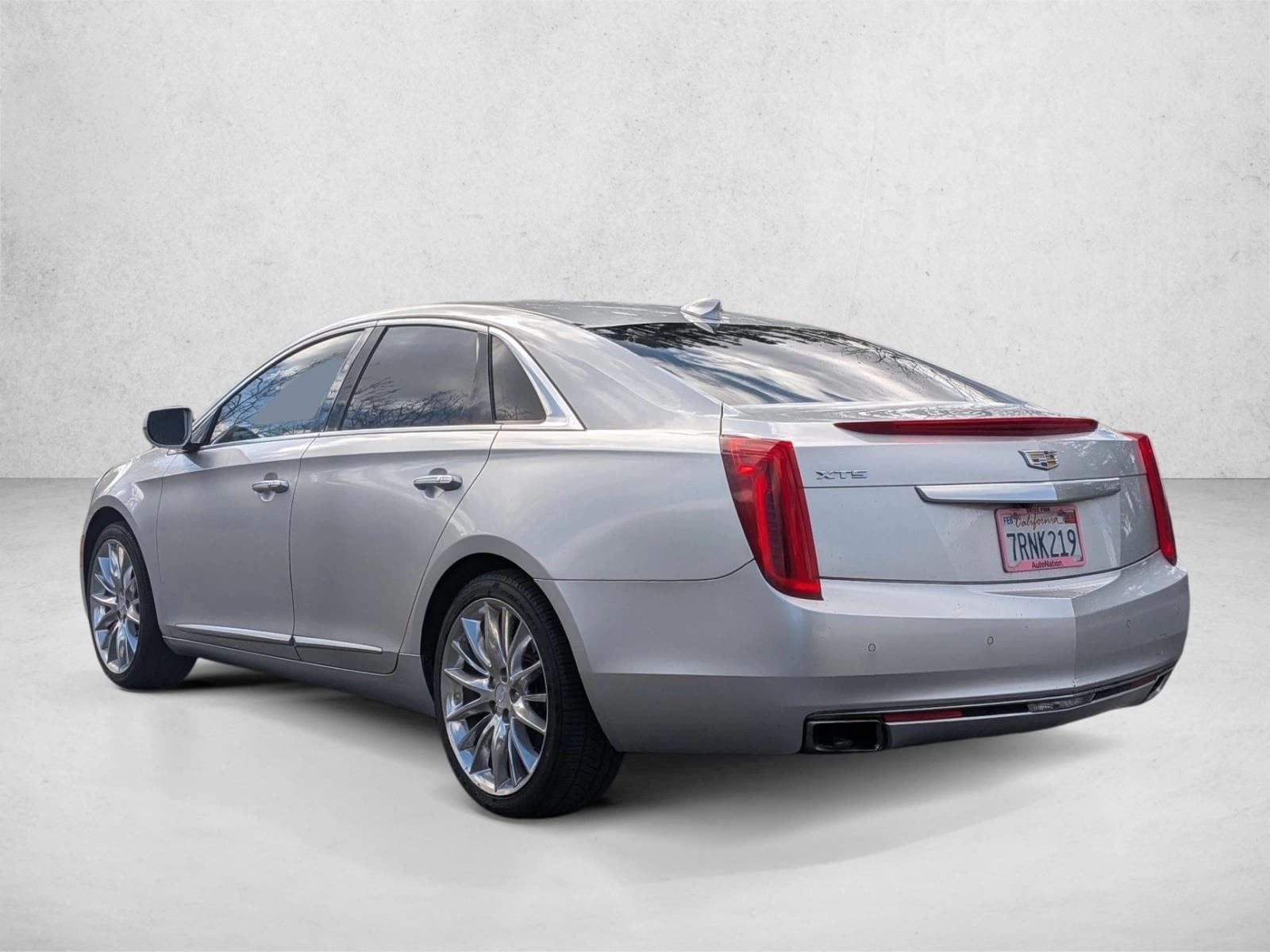 2016 Cadillac XTS Platinum photo 3
