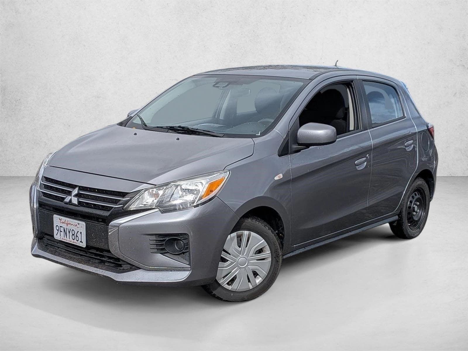2022 Mitsubishi Mirage ES's photo