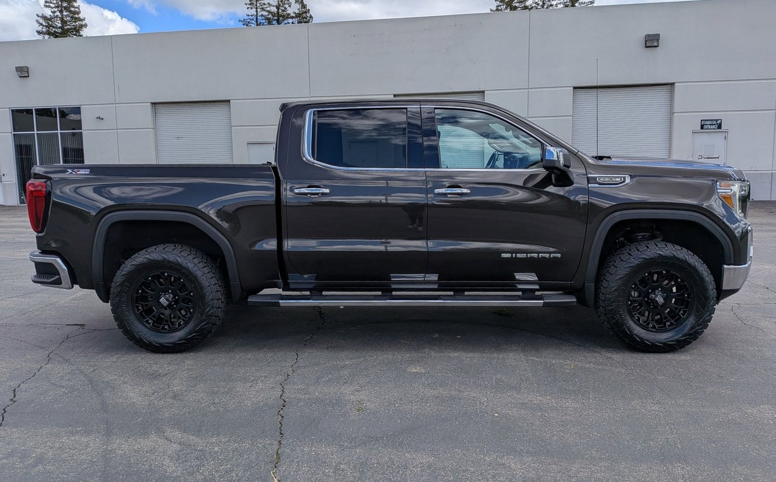 2021 GMC Sierra 1500 SLT photo 4