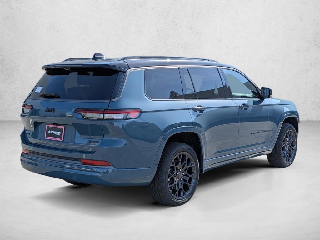 New 2026 Jeep Grand Cherokee Summit SUV