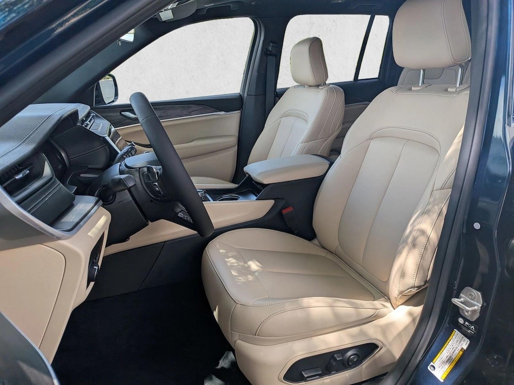 New 2026 Jeep Grand Cherokee Limited SUV