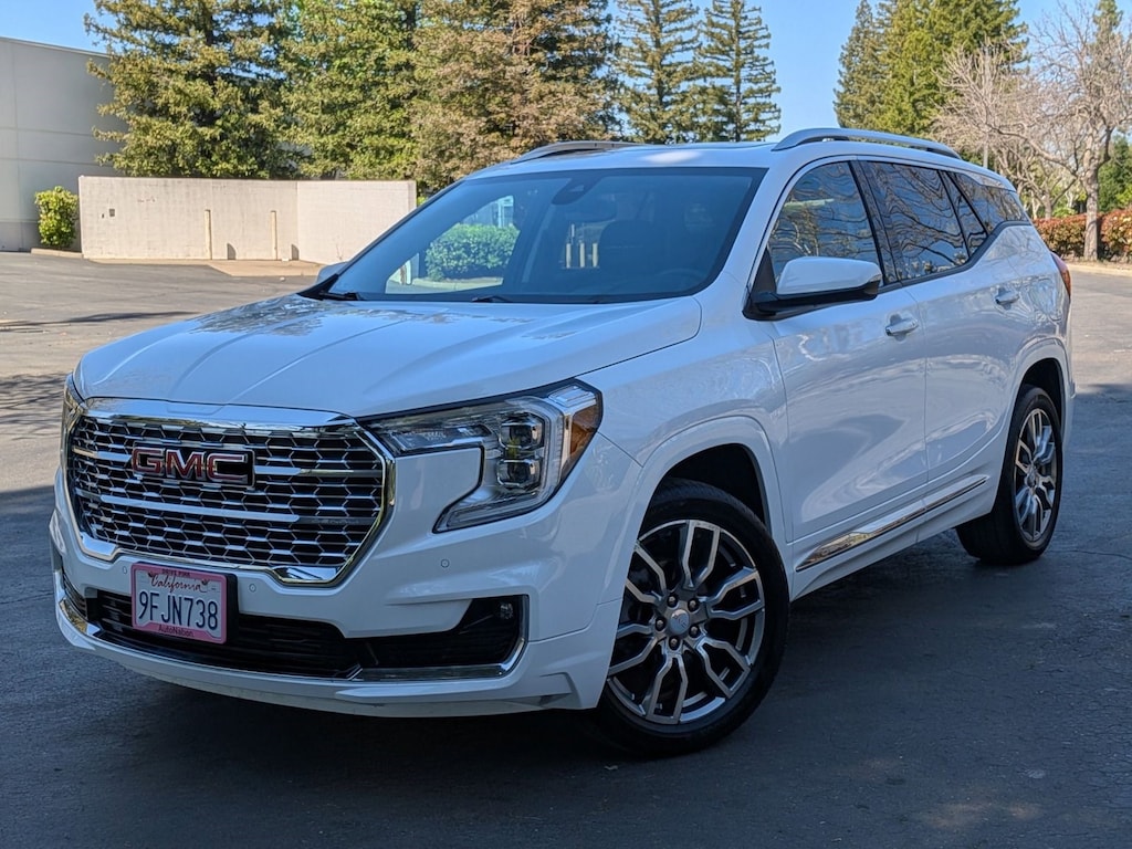 Used 2023 GMC Terrain Denali Sport Utility