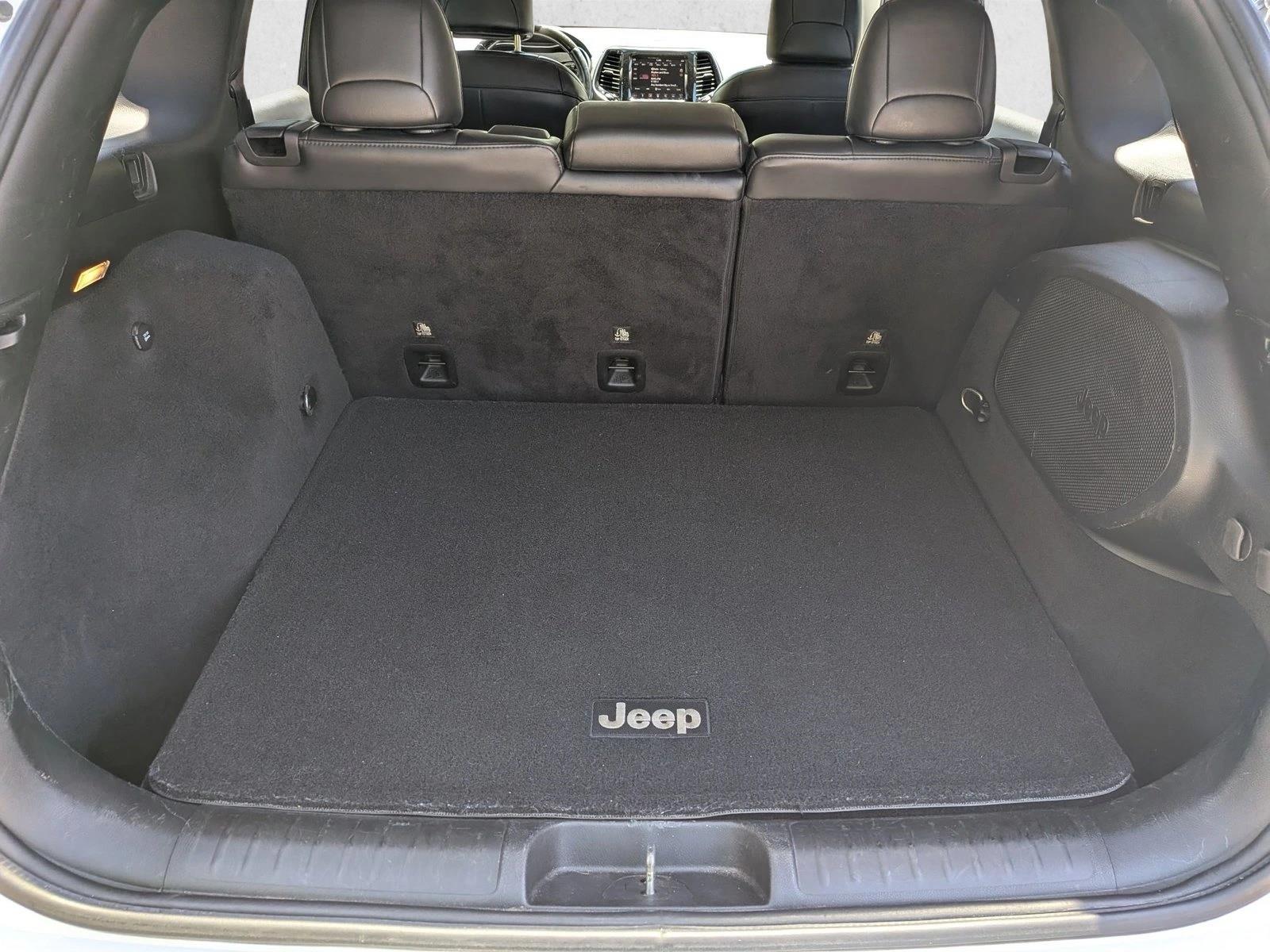 2019 Jeep Cherokee Overland - Photo 6