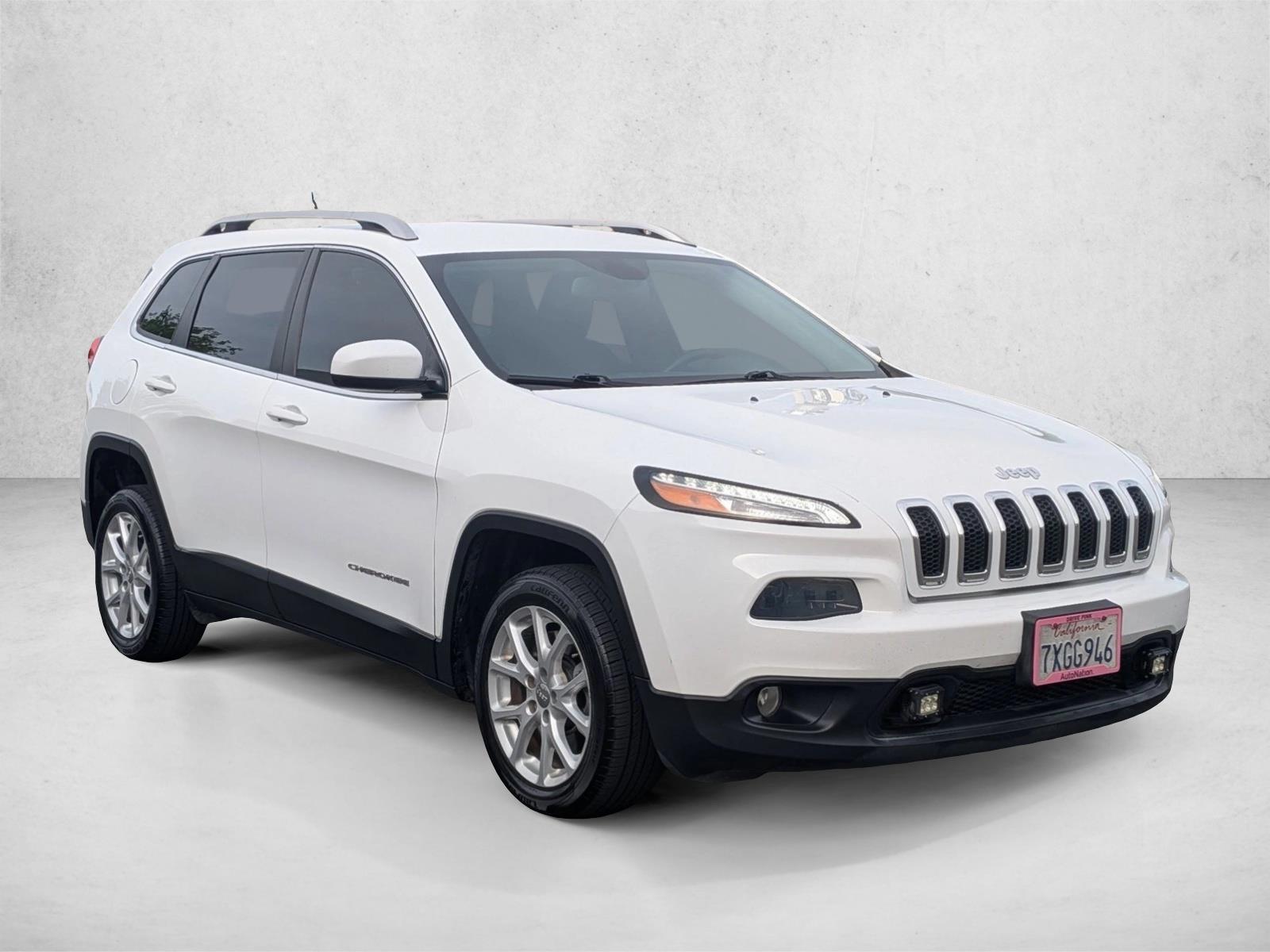 2017 Jeep Cherokee Latitude photo 3