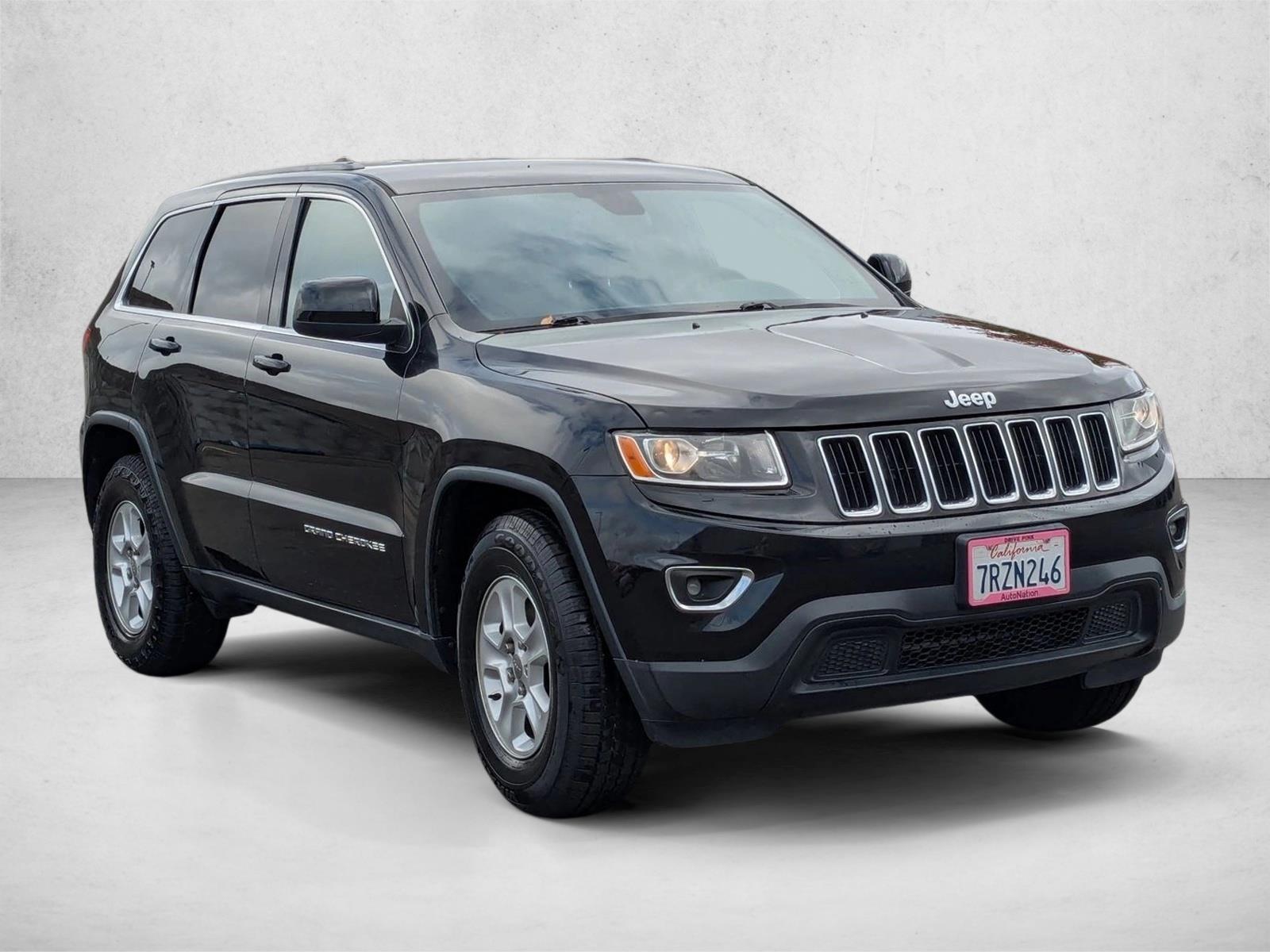 2016 Jeep Grand Cherokee Laredo photo 3