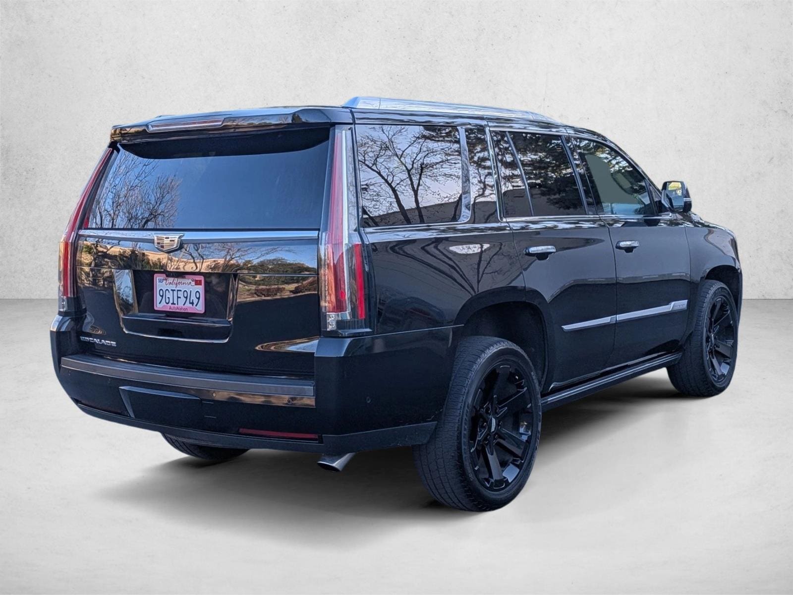 2020 Cadillac Escalade Premium Luxury photo 4