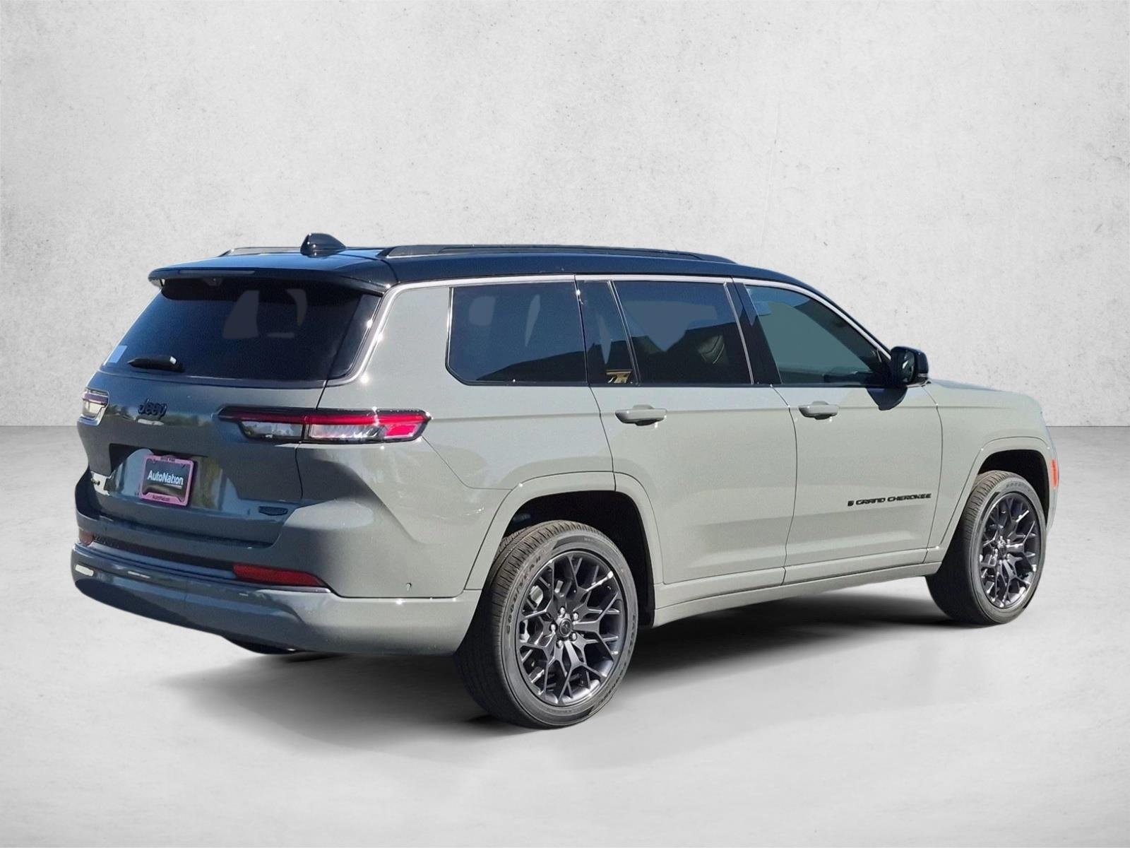 New 2027 Jeep Grand Cherokee L 3 Row Summit SUV