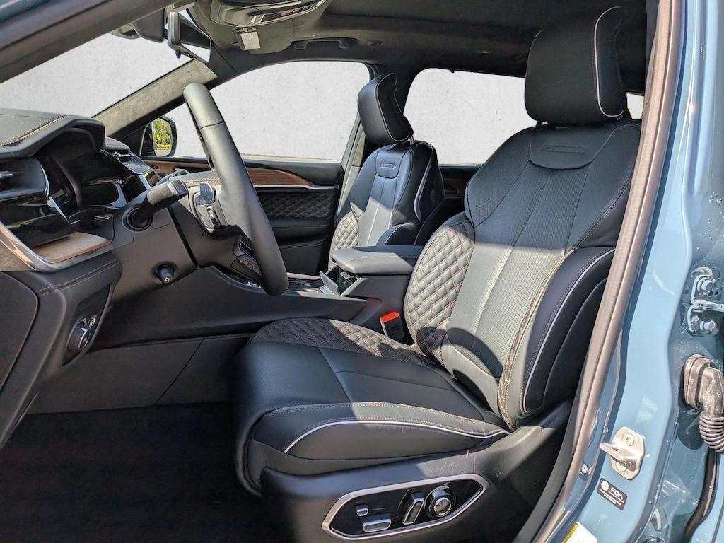 New 2026 Jeep Grand Cherokee Summit SUV