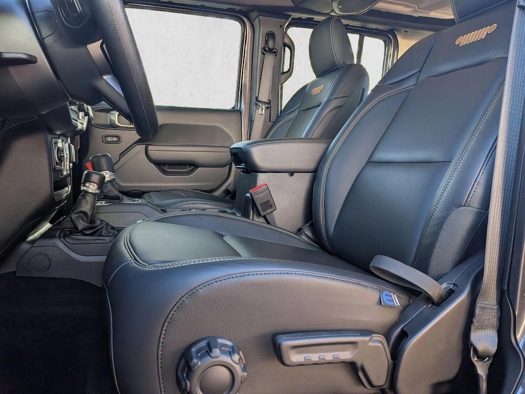 New 2026 Jeep Wrangler Sport SUV