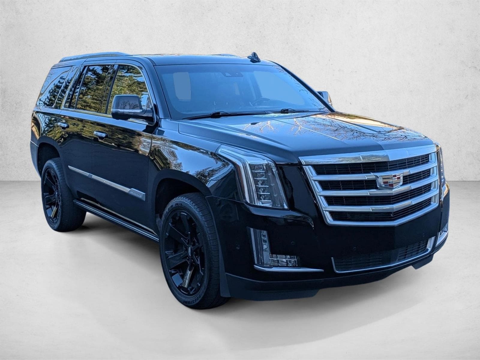 2020 Cadillac Escalade Premium Luxury photo 2