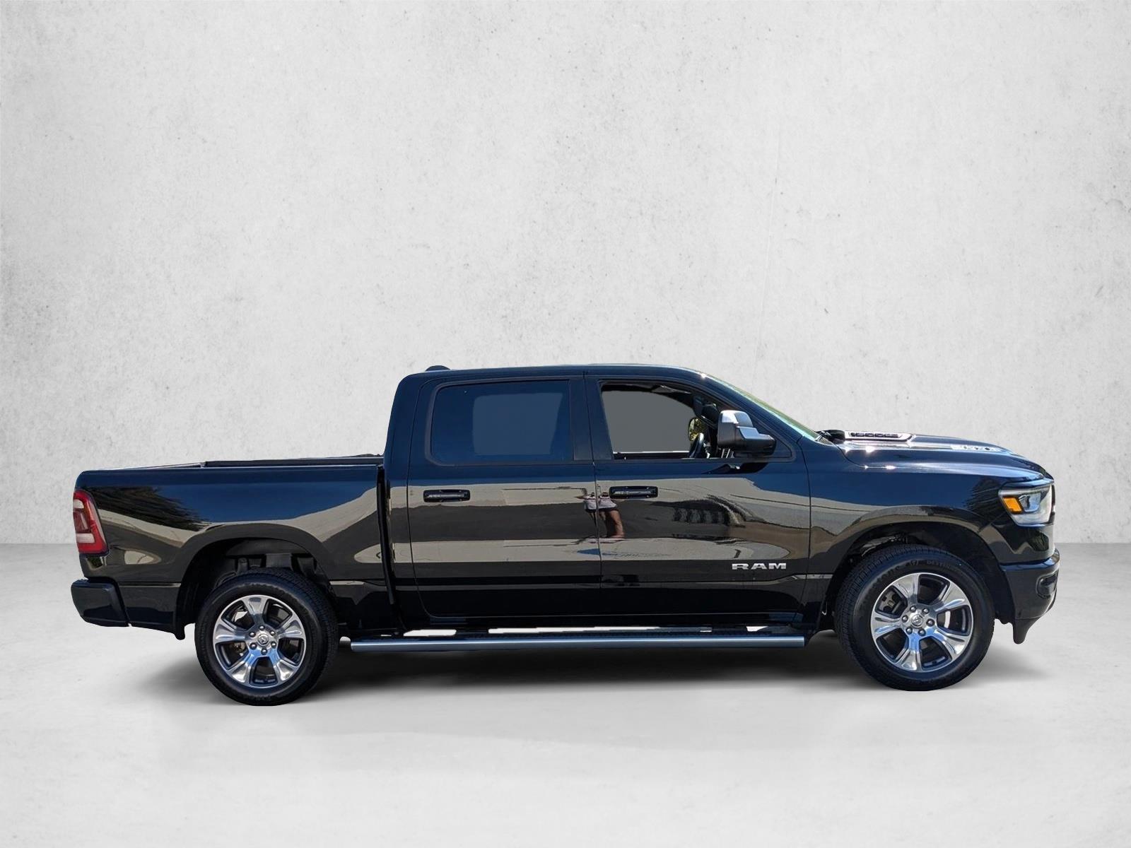 2024 Ram 1500 Laramie photo 4
