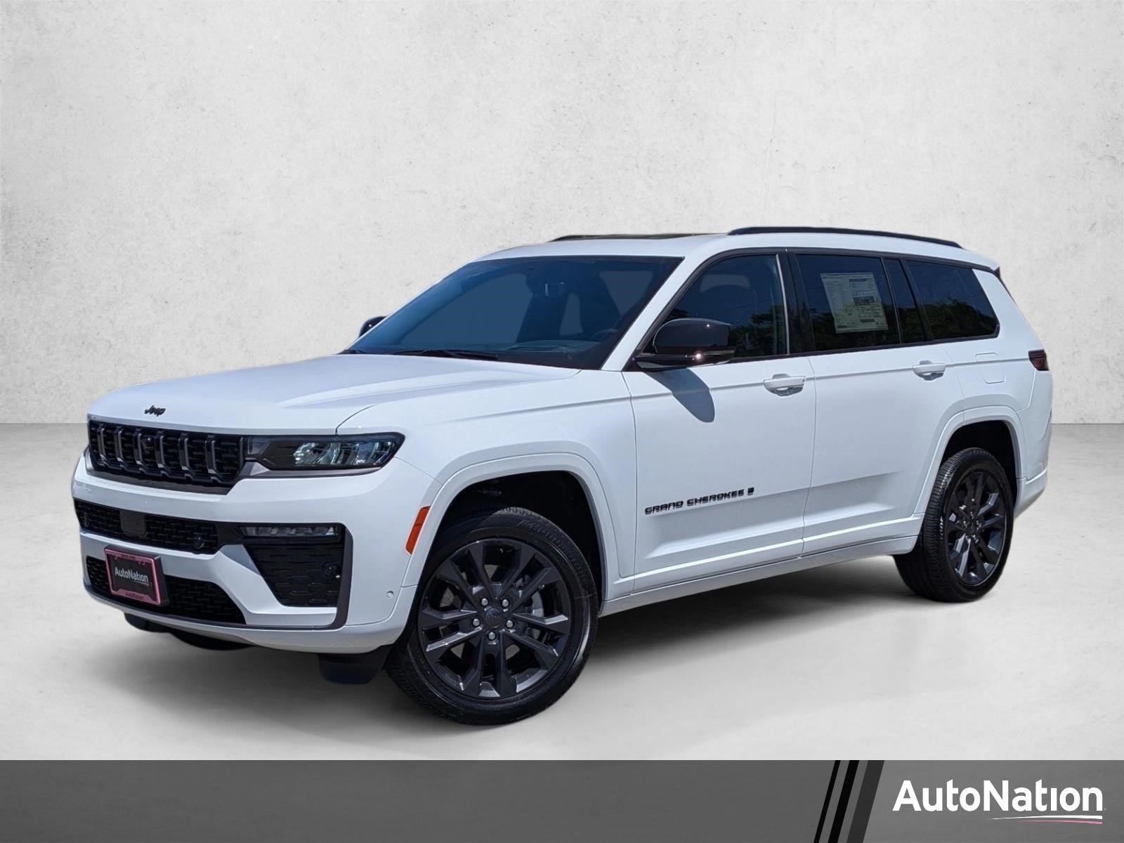 2026 Jeep Grand Cherokee L Limited Reserve 4x4's photo
