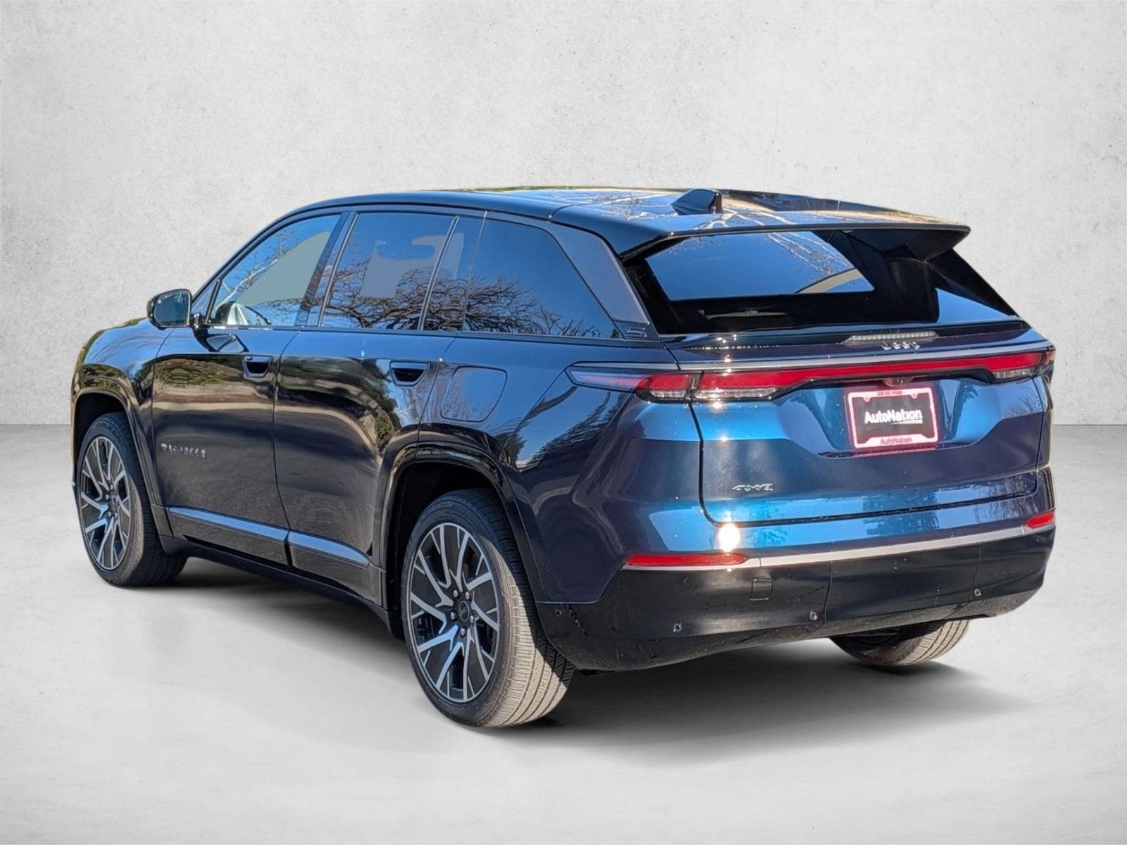 2025 Jeep Wagoneer S Limited - Photo 8