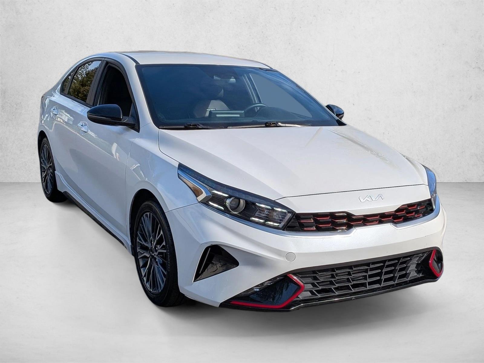 2023 Kia Forte GT-Line photo 3