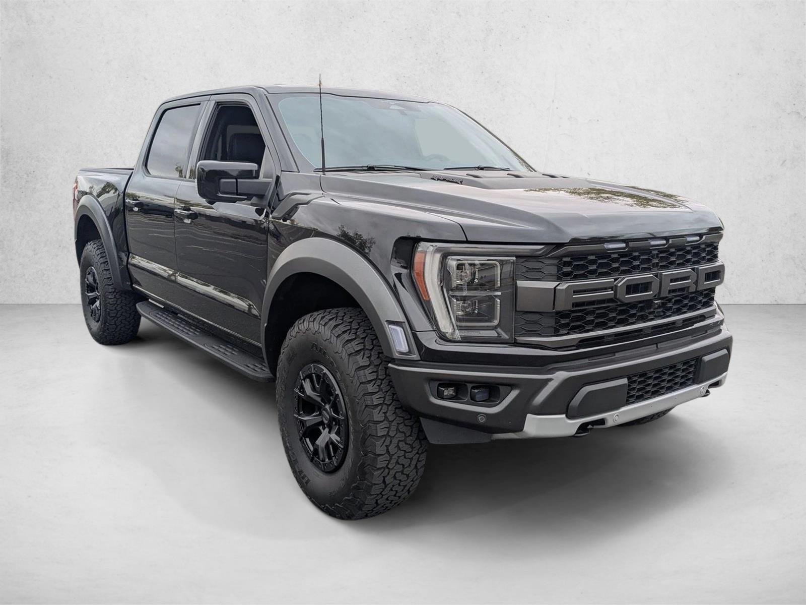 2023 Ford F-150 Raptor photo 3