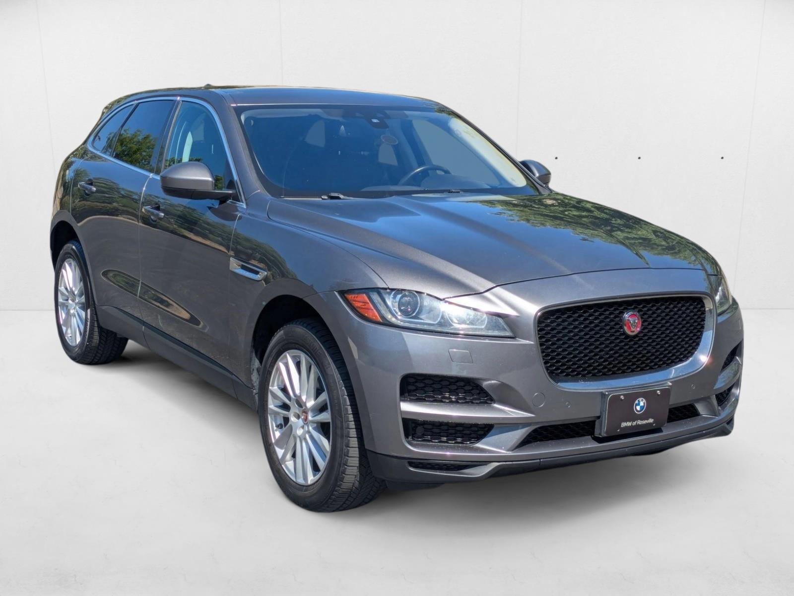 2017 Jaguar F-PACE Prestige photo 3