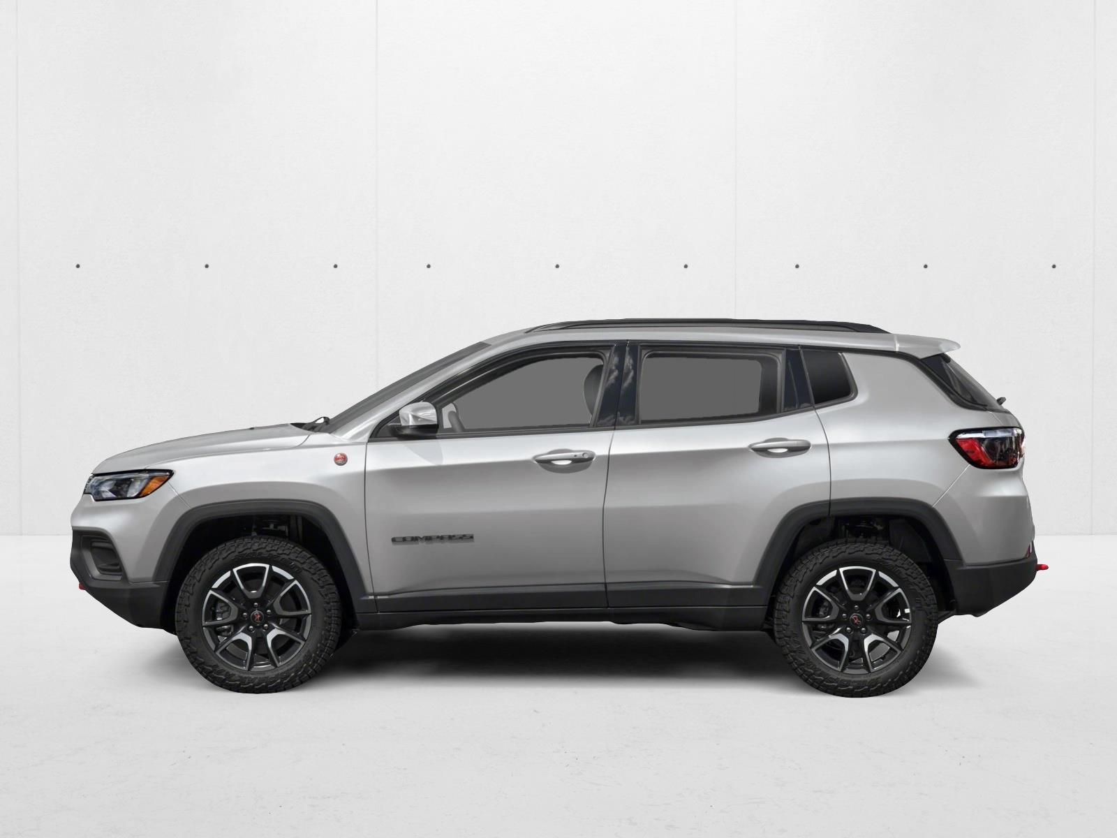 2026 Jeep Compass Trailhawk photo 3