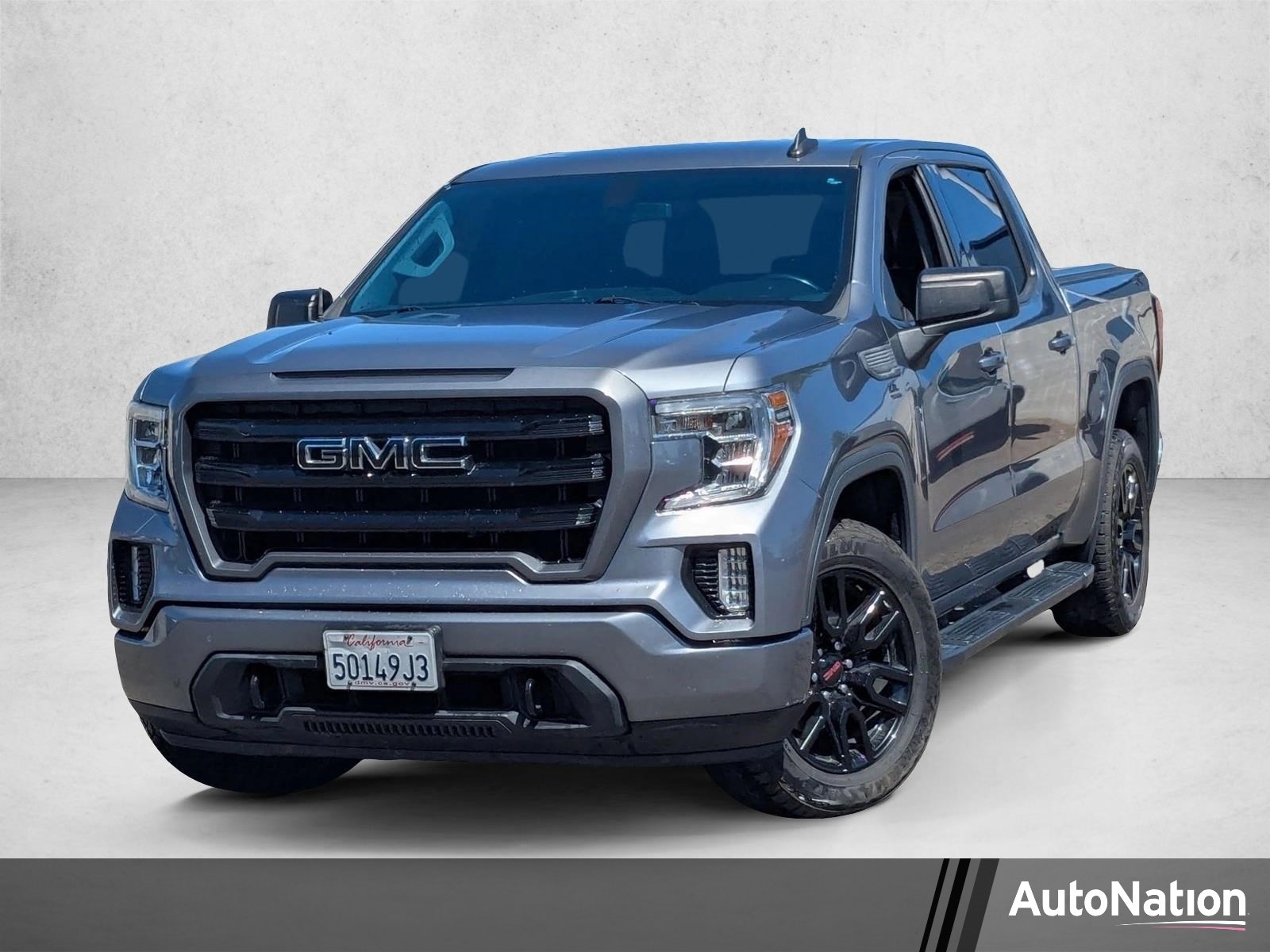 2020 GMC Sierra 4WD Crew Cab Short Box Elevation's photo